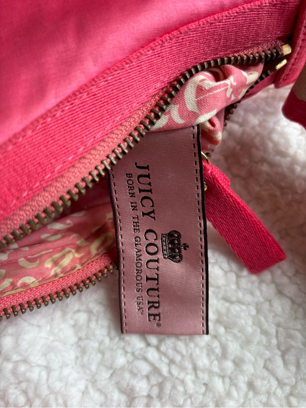 Juicy Couture Vintage Y2K Hot Pink Satin Shoulder Bag Whistle and Plate Charms - Picture 11 of 11